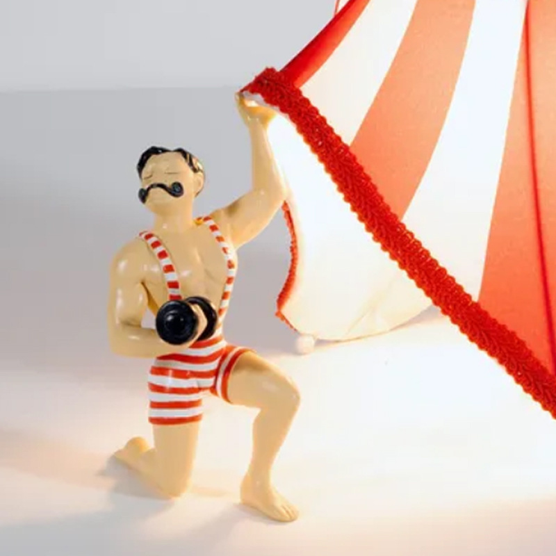 Circus Bruno Seletti Table Lam - Resin Art On Floor ulasan dan harga