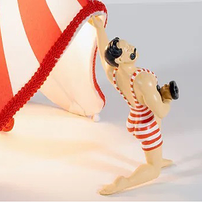Circus Bruno Seletti Table Lam - Resin Art On Floor ulasan dan harga
