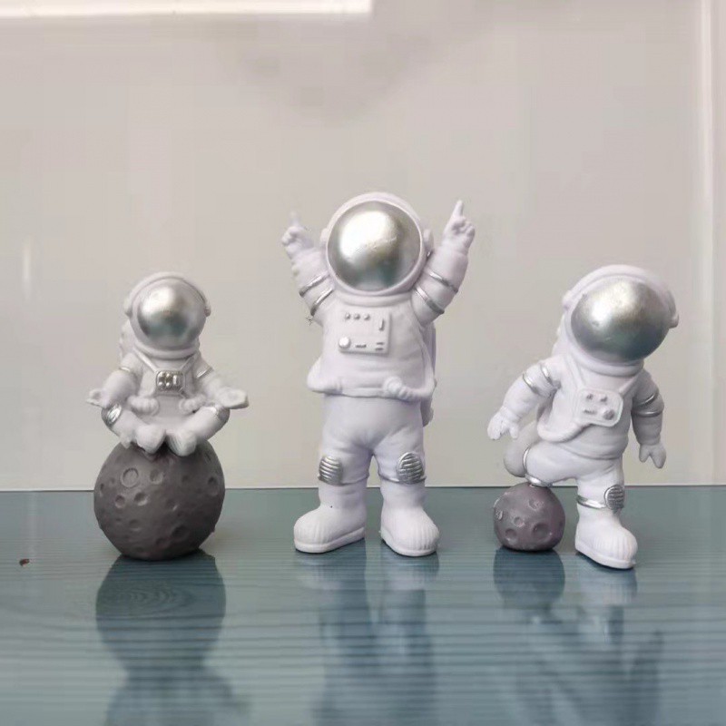 Astronaut Cake Topper For Oute - Resin Art Alphabet ulasan dan harga